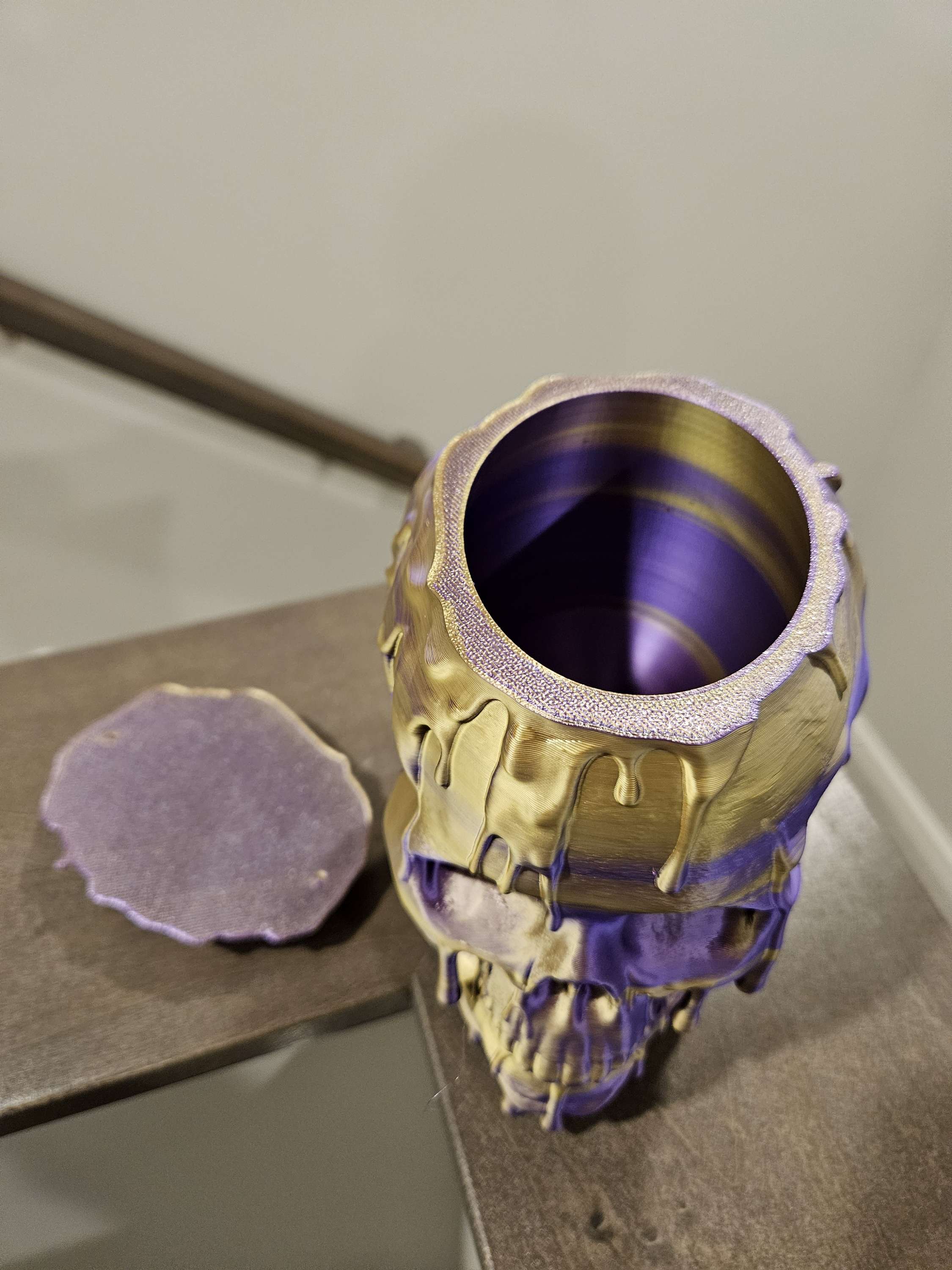 Sweet candy storage skull image 3