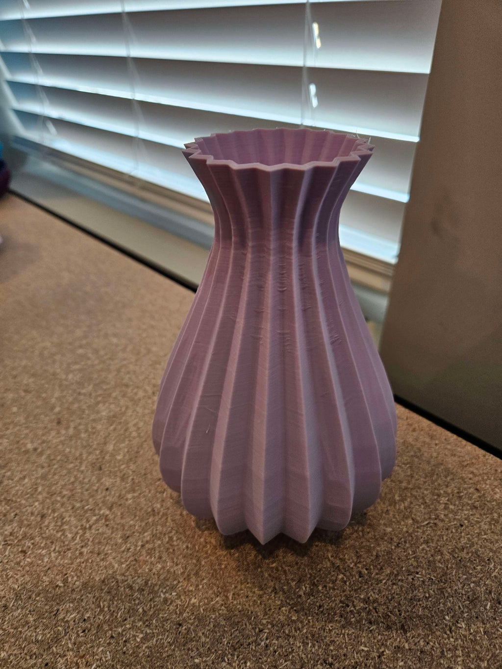 Vase Twist lavender color image 1