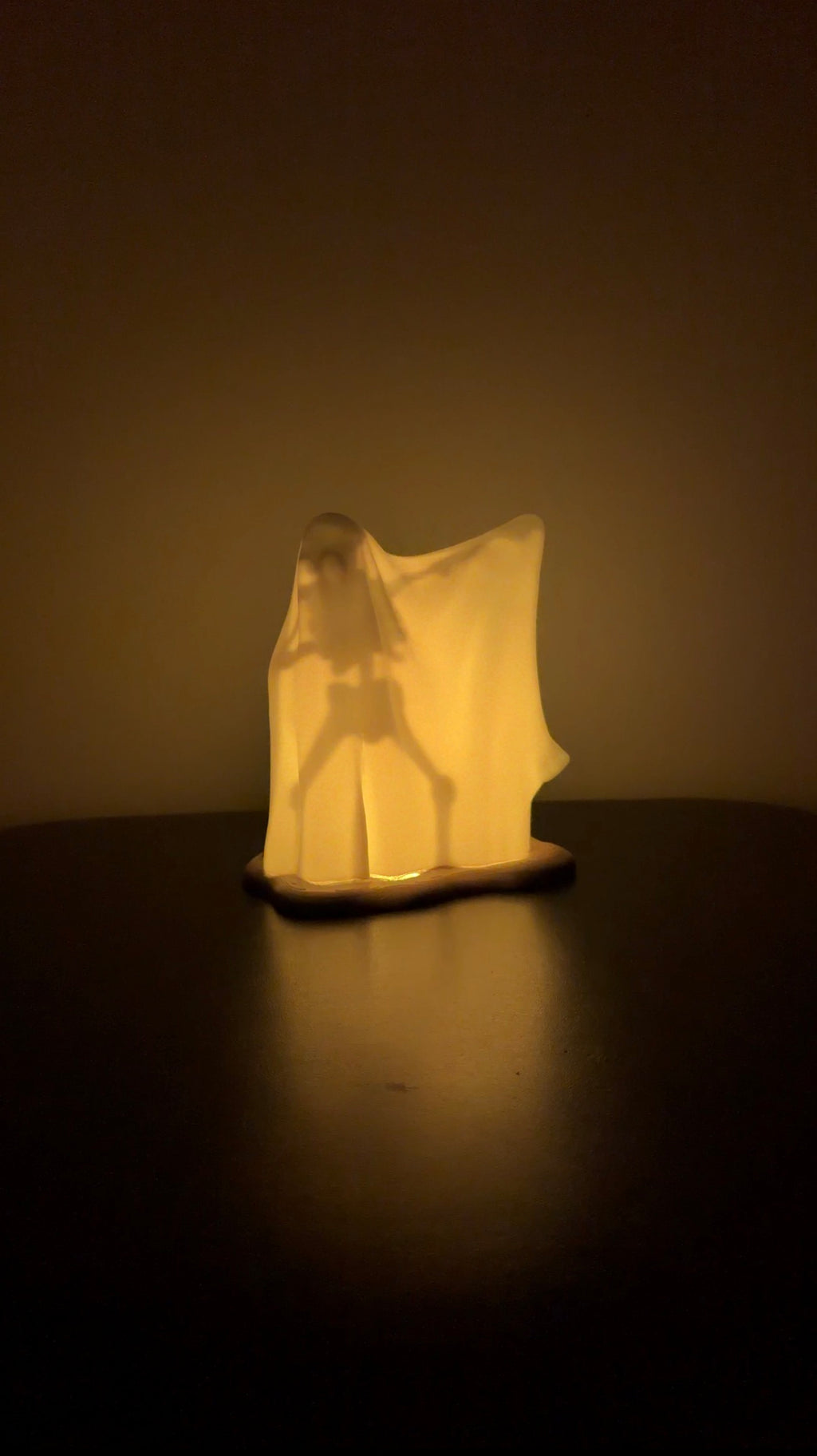 Skeleton Ghost Light by DJM 3D SHOP, illuminated ghost-shaped skeleton lamp with detailed bone design