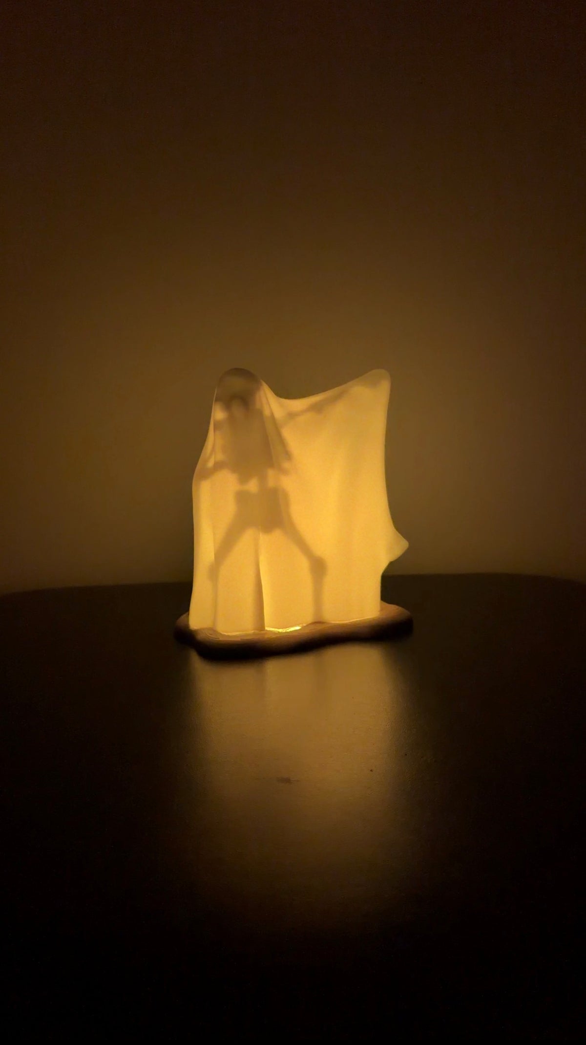 Skeleton Ghost Light by DJM 3D SHOP, illuminated ghost-shaped skeleton lamp with detailed bone design