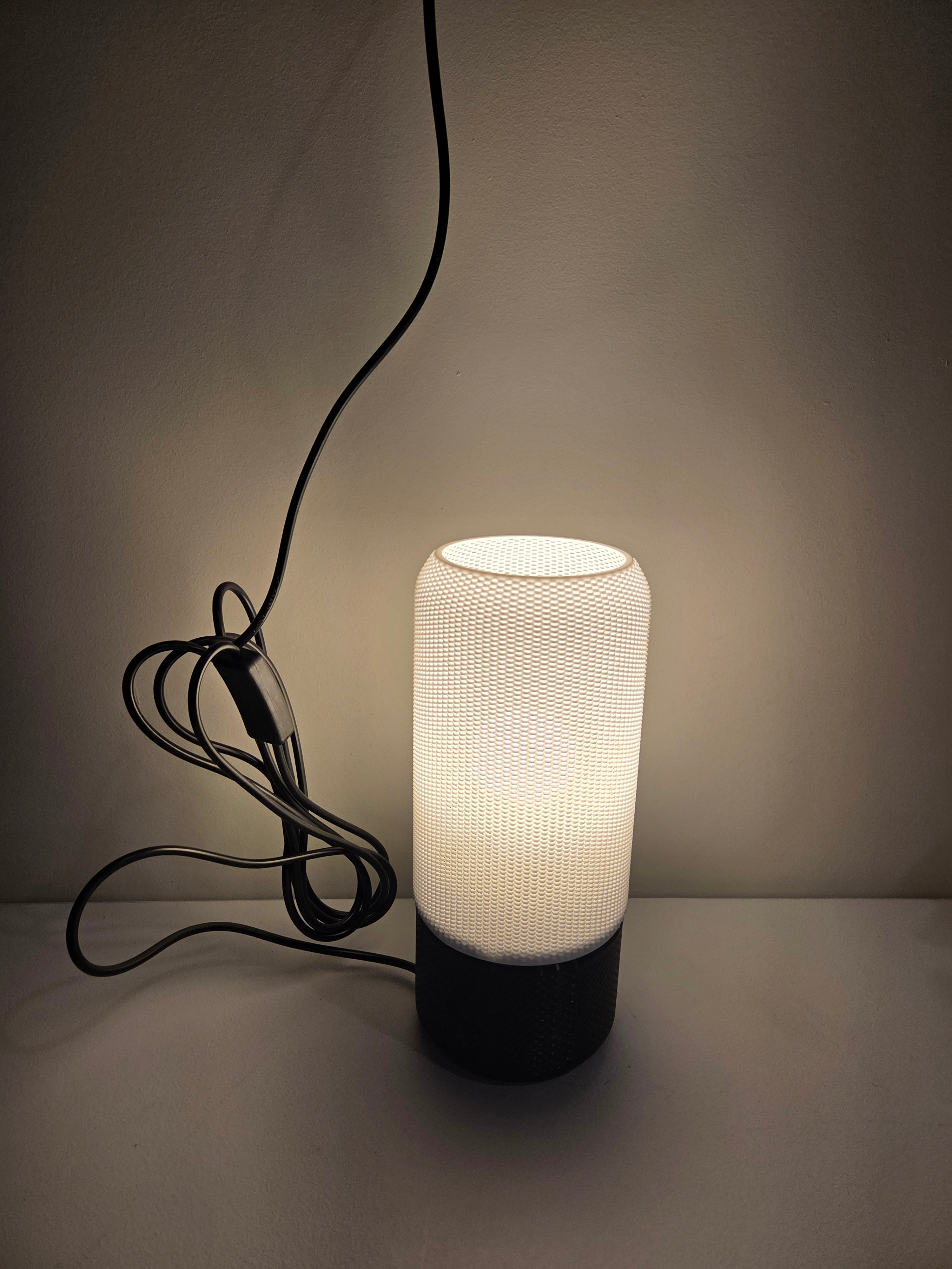 
TELA table lamp image 1