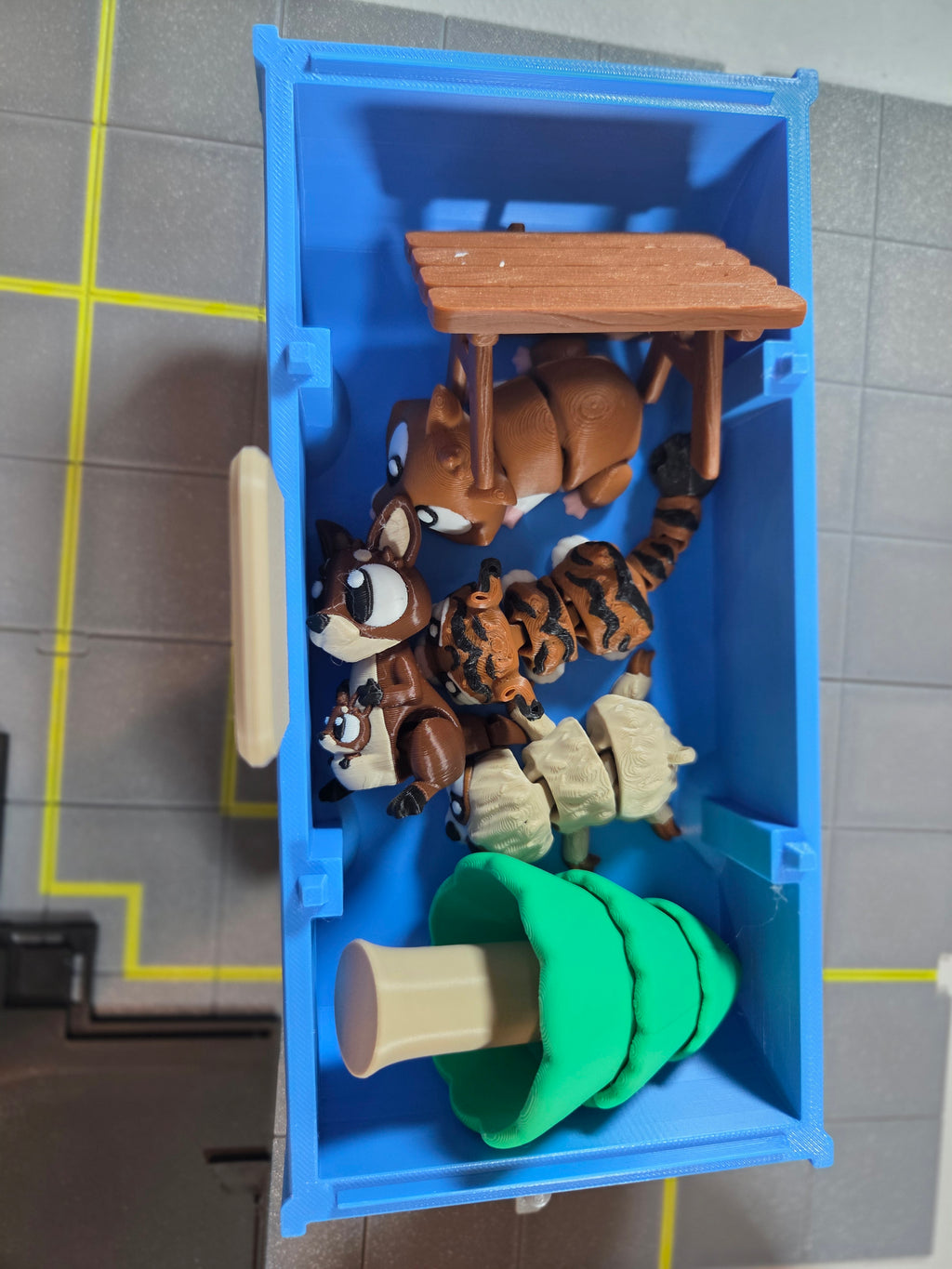 Camping Trailer - Container + 1 set fidget mini+ tree + table + chair image 6