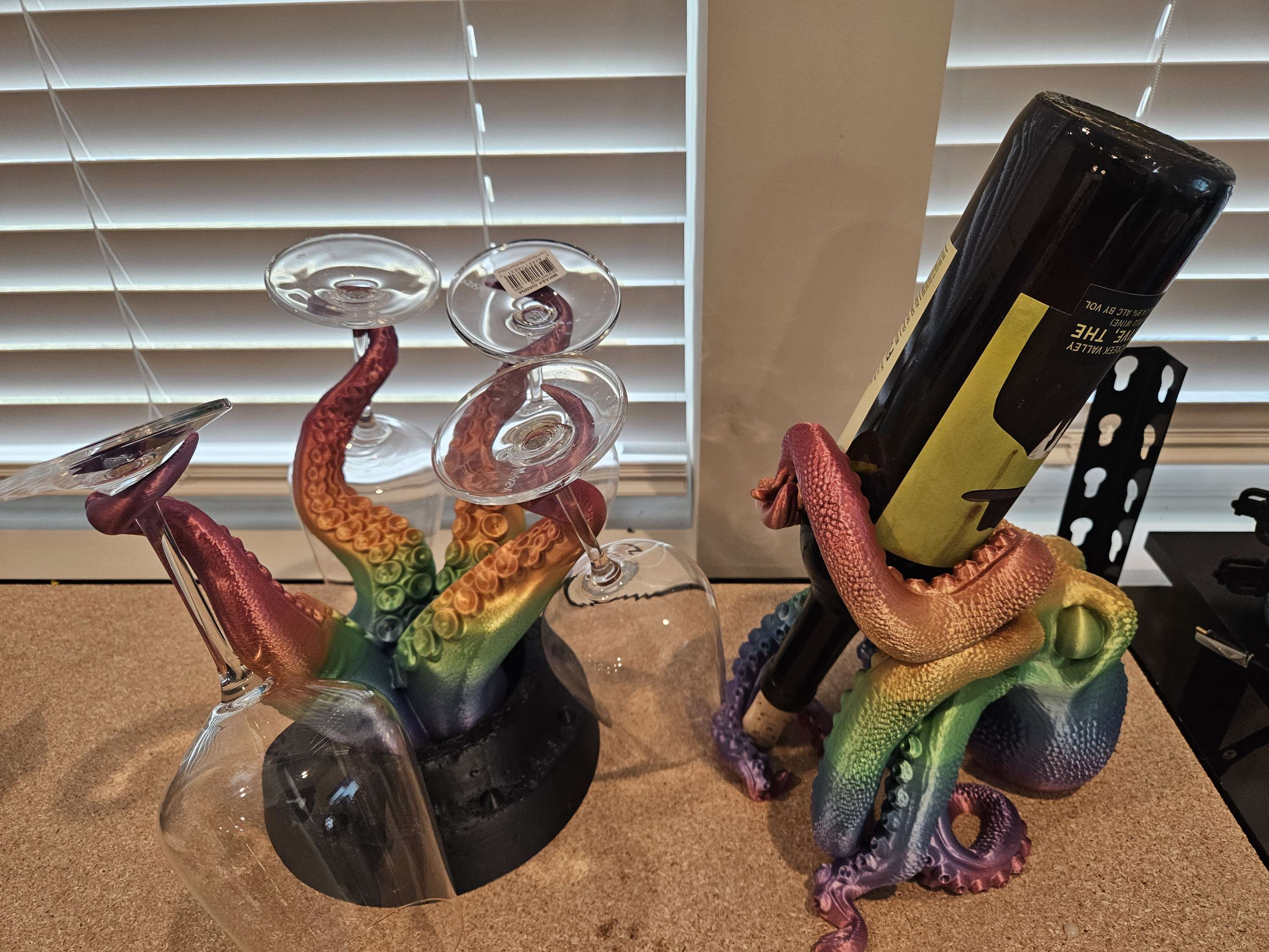 Bundle holder wine and glass image 4