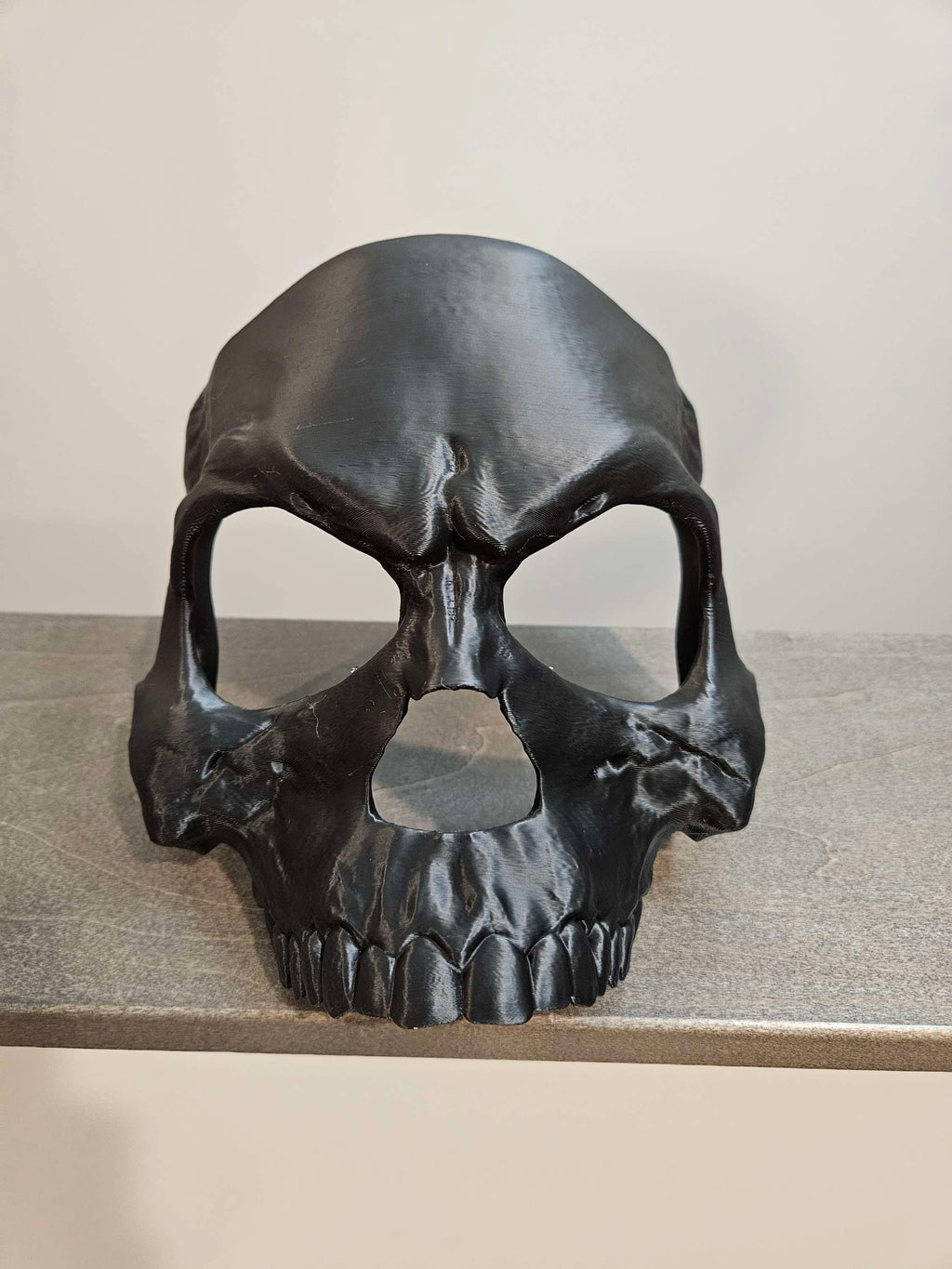 Skull facemark image 0
