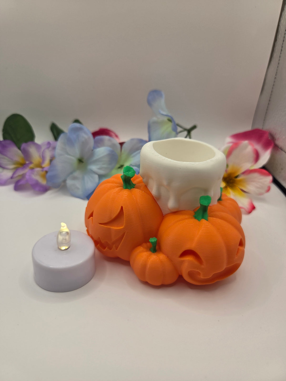 DJM 3D Shop Candlelight Pumpkins table lamp featuring carved pumpkin design with warm glow, perfect as decorative lighting.